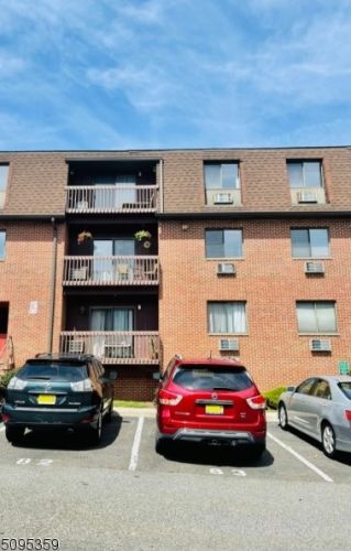 730 Mill St, Belleville NJ  07109-5320 exterior