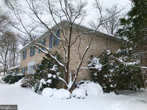 1201 Sadler Dr, Carlisle, PA 17013-4262