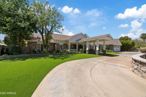 4531 Cholla St, Phoenix AZ  85028-2313 exterior