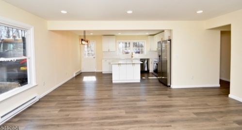 8 Evergreen Rd, Wantage NJ  exterior