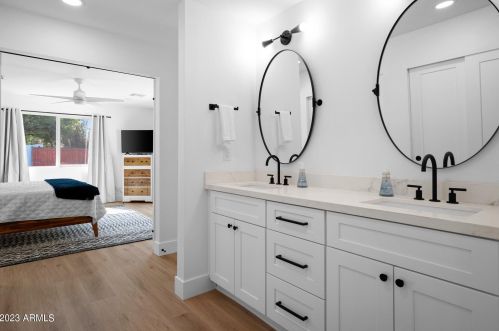 5215 Cambridge Ave, Phoenix AZ 85008-1213 exterior