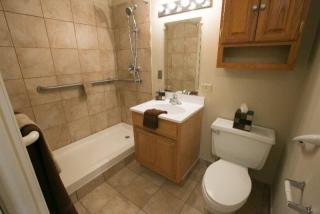 18800 Westwood Dr, Cleveland OH  44136-3441 exterior