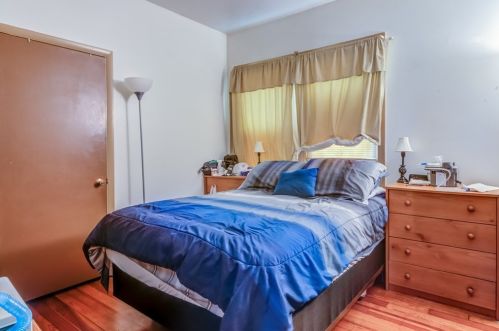 50 Beacon St, Fall River MA 02724-1534 exterior