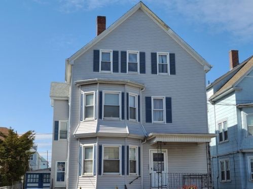 87 Briggs St, New Bedford, MA 02740-3206