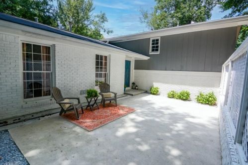 2420 Leisure Lake Dr, Atlanta GA  30338-5319 exterior