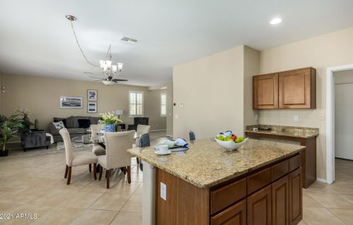 1668 Cielo Grande Ave, Phoenix AZ 85024-7554 exterior