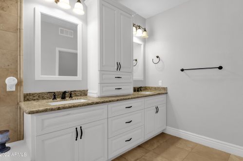 22209 41st St, Phoenix AZ  85050-6898 exterior