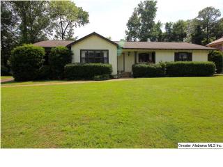 1332 Swallow Ln, Birmingham, AL 35213-1600