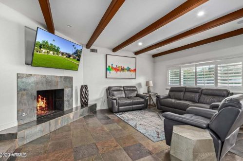 6849 2nd St, Phoenix AZ  85012-1005 exterior