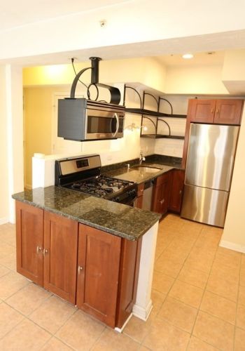 257 Pleasant St, Worcester, MA 01609-4008