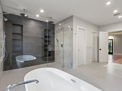 1056 Greendale Ave, Needham MA 02492-4726 exterior