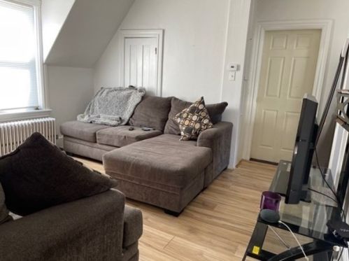 83 Houghton St, Worcester MA 01604-3823 exterior