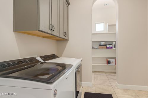 7814 29th Pl, Phoenix AZ  85042-7139 exterior