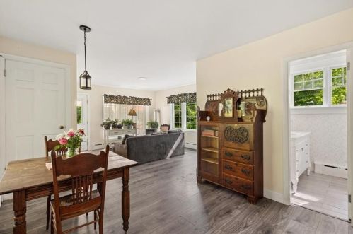 376 Tremont St, Taunton MA 02780-3023 exterior