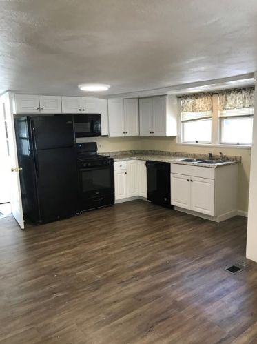 26 Clayton Ave, Methuen MA 01844-2700 exterior