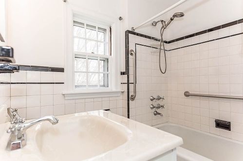 48 Craig St, Milton MA 02186-2513 exterior