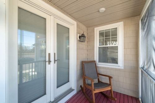 12 Narragansett Rd, Quincy MA 02169-2453 exterior