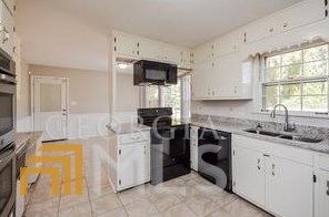 2216 Country Club Ct, Conyers GA  30013-5102 exterior