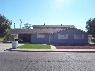 3655 Myrtle Ave, Phoenix AZ  85051-8253 exterior