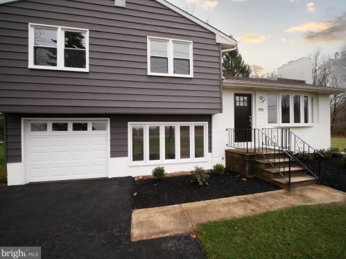 145 Crown Point Rd, West Deptford NJ  08093-1131 exterior