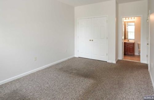 304 Freedom Ln, Belleville NJ 07109-5336 exterior