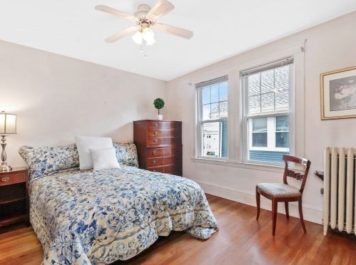 18 Mary St, Arlington MA 02474-8827 exterior