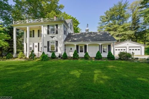 27 Ridgedale Ave, East Hanover NJ 07936-1804 exterior