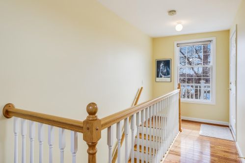 20 Locust Rd, Eastham MA 02642-2460 exterior