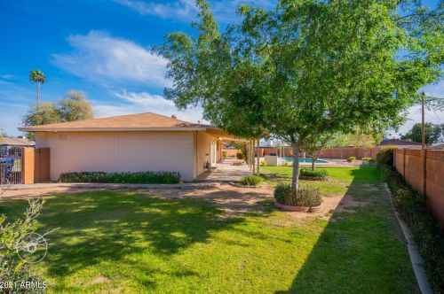 6243 Camelback Rd, Phoenix AZ 85033-1534 exterior