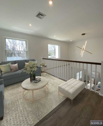 73 Merritt Ave, Cresskill NJ  07626-2419 exterior