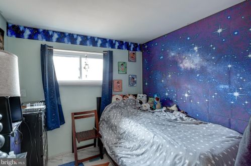 180 Sacramento Ct, West Deptford NJ  08051-1361 exterior