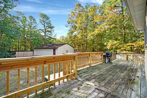 715 Reed Rd, Jackson Twp NJ 08527-4737 exterior