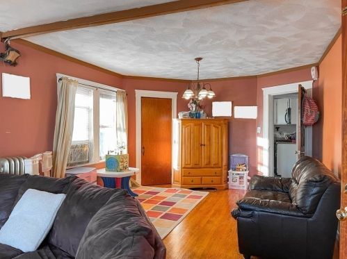 11 Cannell Pl, Everett MA 02149-4629 exterior