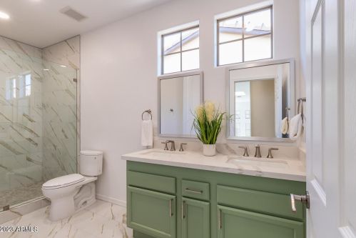 22507 39th Ter, Phoenix AZ 85050-5406 exterior