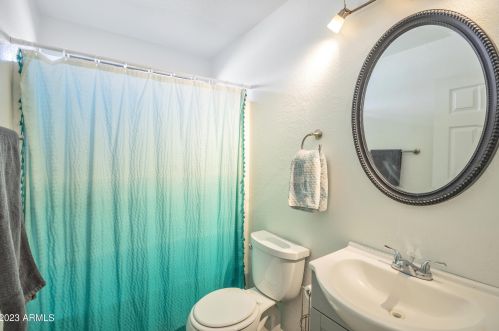 8002 26th St, Phoenix AZ  85042-7056 exterior