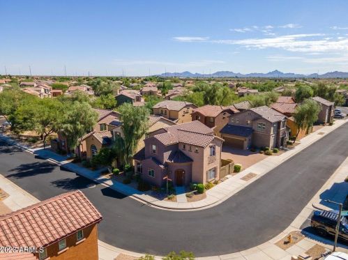 21255 36th Pl, Phoenix, AZ 85050-8388