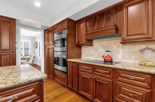 22209 41st St, Phoenix AZ  85050-6898 exterior