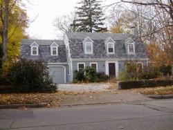 941 Centre St, Newton, MA 02459-1235