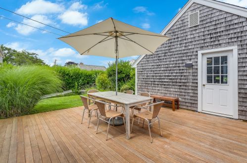 75 Main St, Chatham MA 02633-2419 exterior