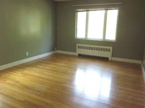 115 Langley Rd, Newton MA 02459-2064 exterior