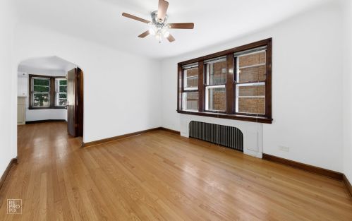 1636 Oak Park Ave, Forest View, IL 60402-1739