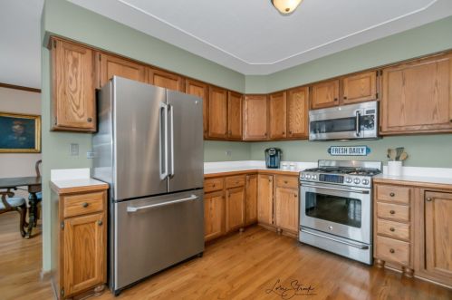 14 Meagan Ln, Lemont IL 60439-4496 exterior