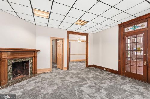 48 Newton Ave, West Deptford NJ 08096-4610 exterior