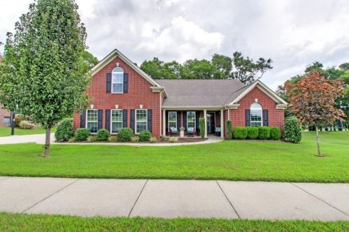 412 Fannis Cir, Gallatin, TN 37066-6730