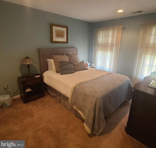 148 Burnet Cres, Trenton NJ 08691-4151 exterior