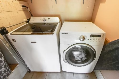 3325 Kenilworth Ave, Forest View IL 60402-1661 exterior