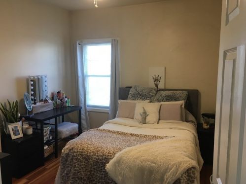 21 Pear St, Fall River MA 02720-5324 exterior