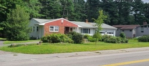 445 Newman Ave, Seekonk, MA 02771-4618