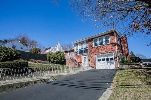 111 Dixwell Ave, Quincy, MA 02169-1911