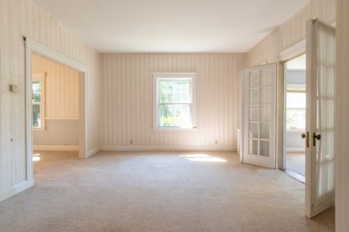 10 Manson Rd, Needham MA  02494-1601 exterior